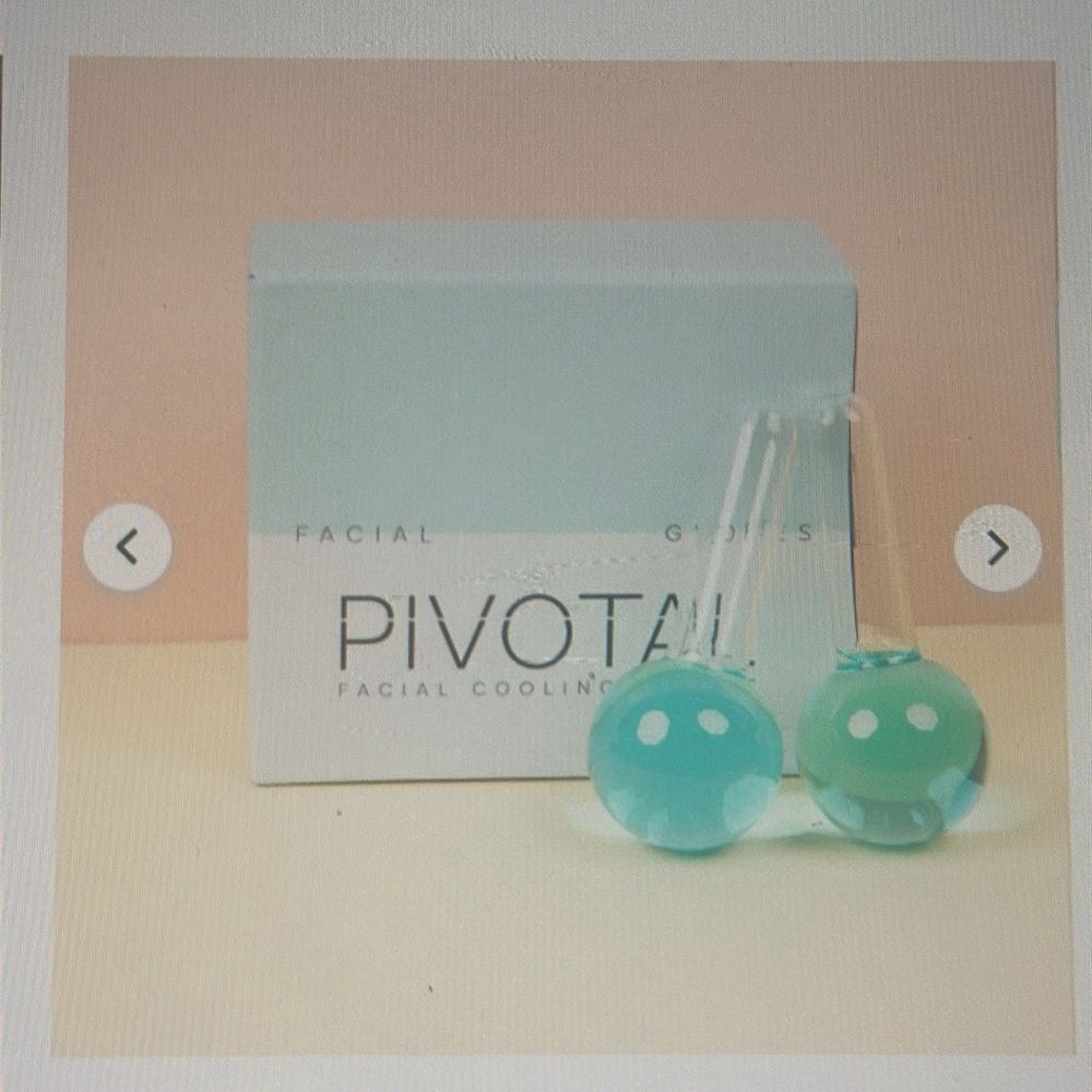 NEW! Pivotal Soothing Cooling Facial Globes